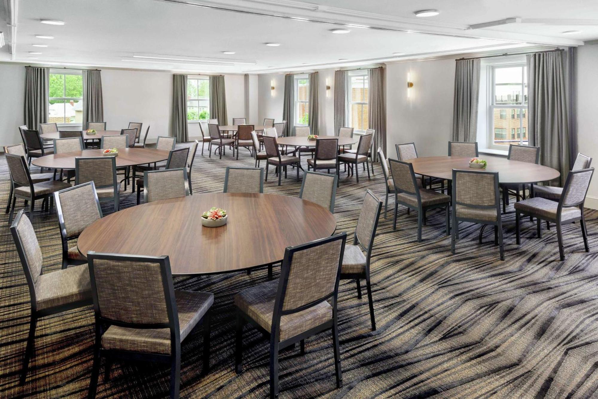 Hilton Garden Inn Annapolis Downtown Bagian luar foto